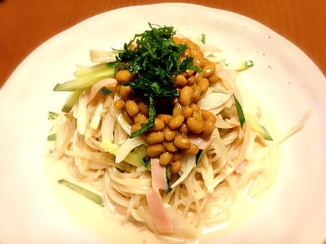 今更ながら、納豆の日の納豆素麺|mikochieさん