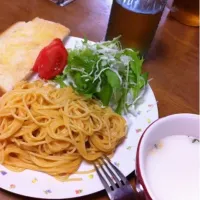 Snapdishの料理写真:クリームパスタランチ|りささん