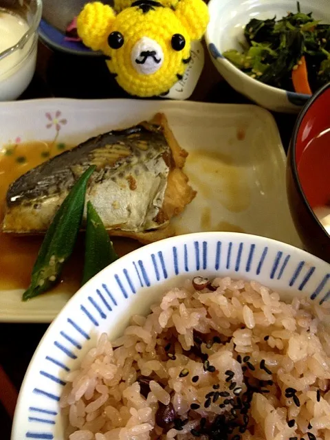 お赤飯と鯖の煮付け|いちこさん