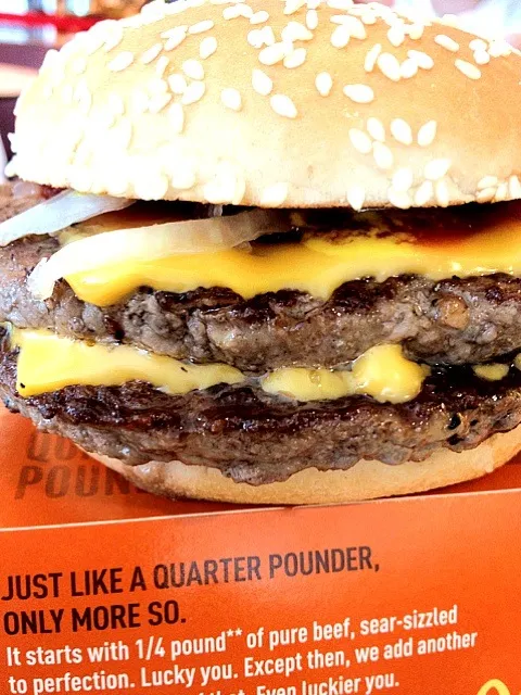 Snapdishの料理写真:Double quarter pounder with cheese|Nicholas Tayさん