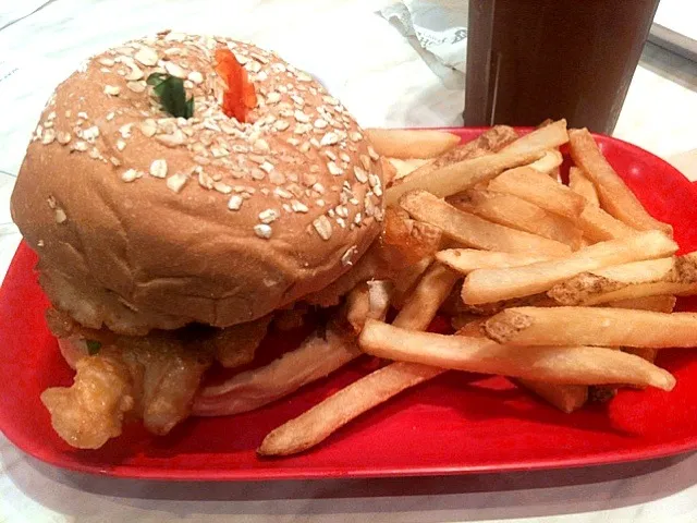 Chicken Burger & French Fries|Ron Cortadoさん