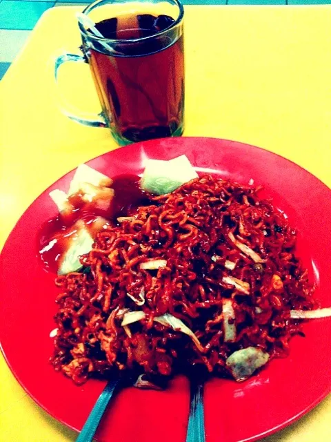 maggie goreng|Ahmad Nazri Mohamed Naimさん