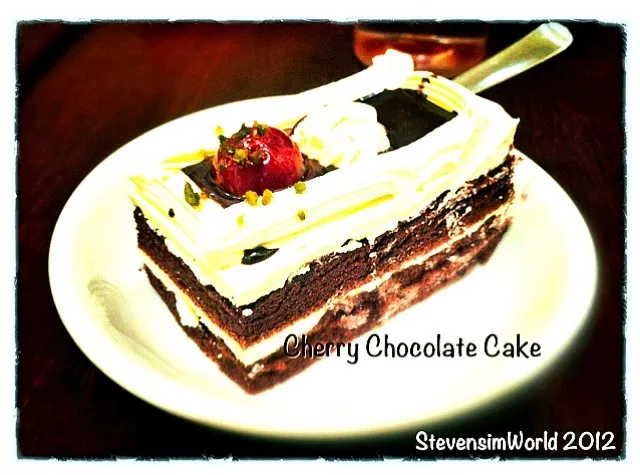 cherry chocolate cake|stevenさん