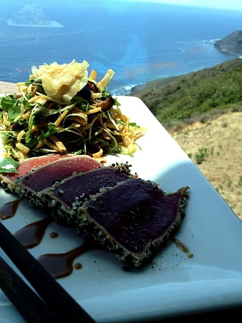 Sesame crusted seared ahi with wonton salad.|Chrisさん