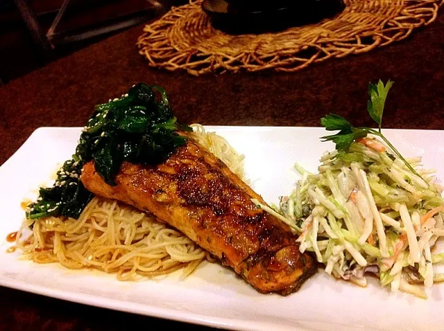 Snapdishの料理写真:Breaded and Toasted Seared Salmon over Brown Rice Angel Hair Pasta, Spinach and Coldslaw❤|Taste-New Americanさん