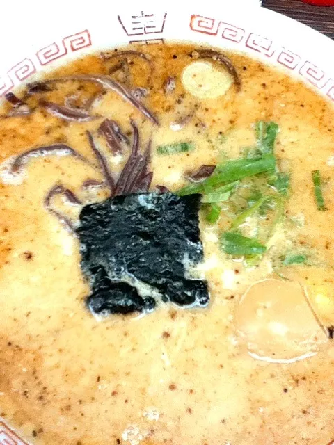 本日オープンの『哲麺』西大島店  味玉醤油ラーメン  スープこってり、麺かためでオーダーしました♪|シュンさん