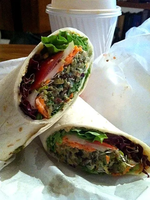 falafel & hummus wrap|karen limさん