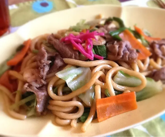 昼餉の焼うどん|ヴェローナのパン屋さんさん