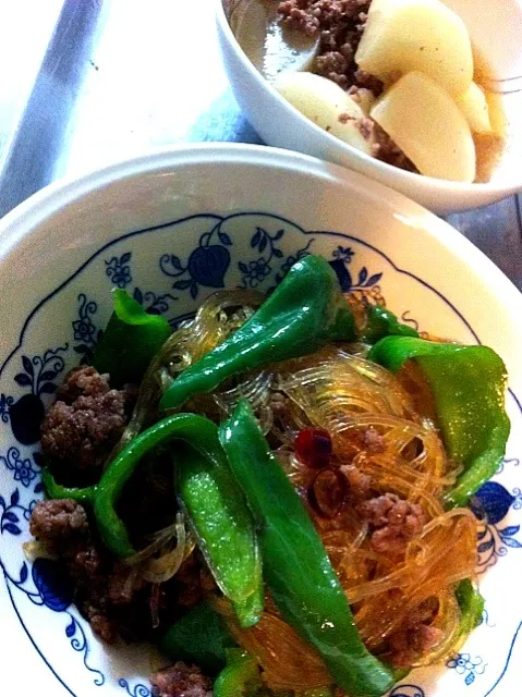 ピーマンと春雨の炒め物ANDカブの鶏そぼろ煮|めがあめさん