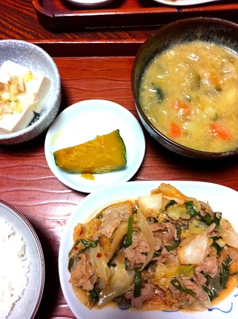 豚キムチ・南瓜の煮物・冷奴・豚汁風味噌汁|reiさん