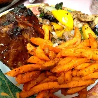 ribs, sweet potatoe fried and grilled veggies|candice denchyさん