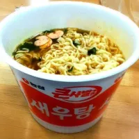 謎のエビラーメン🇰🇷|mieさん