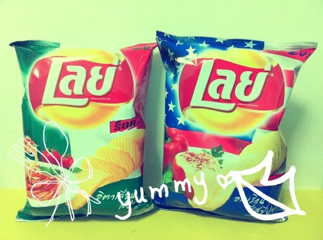 Snapdishの料理写真:lay's i love you 😚|Meiam K. Tkkさん