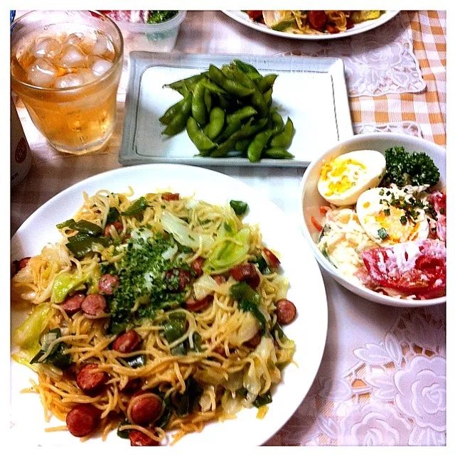 Snapdishの料理写真:今晩の夕飯は旦那作、塩焼きそば！|華ちゃんさん