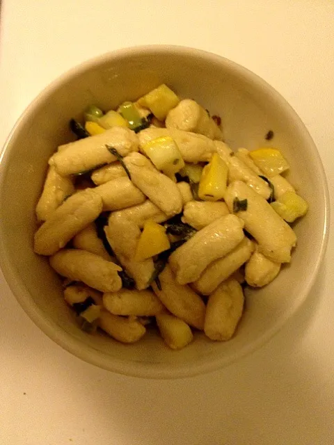 gnocchi with sage butter sauce and summer squash|Kara L. DeDonatoさん