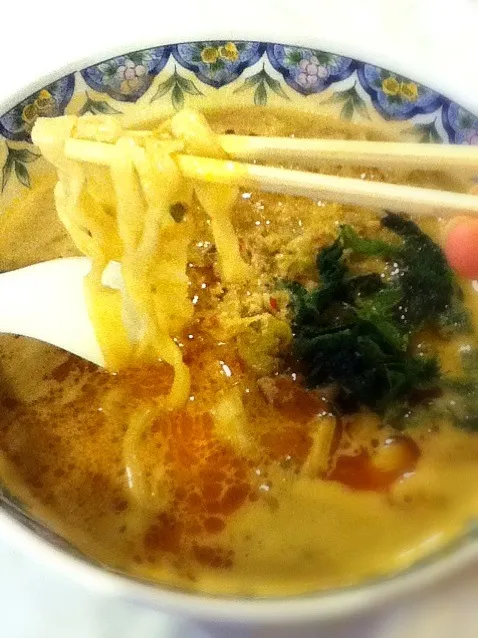 揚州商人水道橋店 タンタン麺by刀切麺 もちもち^^|hoppycowさん