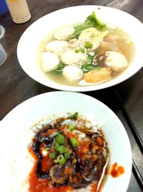 dry kuey teow with soup|laumeikuanさん