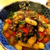 Snapdishの料理写真:夏野菜たっぷりの肉じゃが|mayukoさん