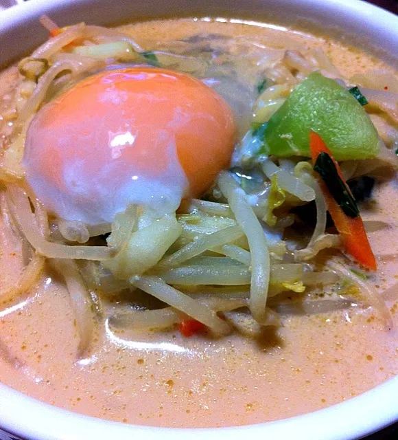 豆乳味噌ラーメン。と餃子。|まどろみさん