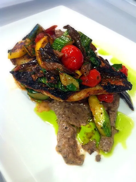 grilled filet of snapper, ratatouille, fennel tapenade|bluebeardさん