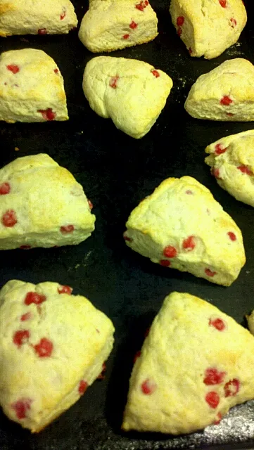 Huckleberry Scones!|Kirstie Hayesさん