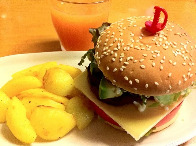 アボカドチーズ照り焼きバーガー作りました！|chacoさん