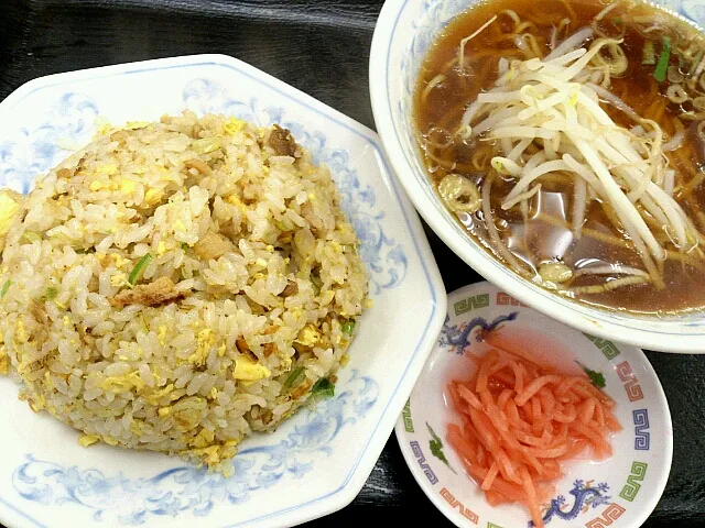 焼豚チャーハン＋おともラーメン|ツツカメさん