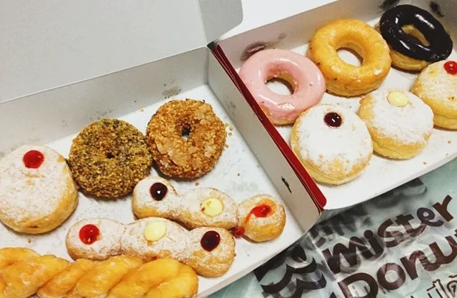 🍩AIS เดือนเกิด ซื้อ 12 ชิ้น ฟรี 12 ชิ้น🍩|🍀Jaoh Ohlunlaa🍀さん