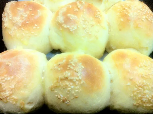 Mini buns for my slammer burgers|caren memanさん