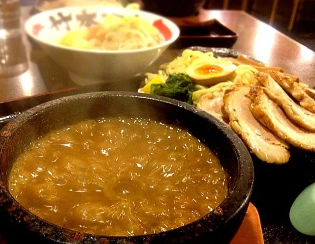 Snapdishの料理写真:石焼チャーシュー麺|ぎゅいさん