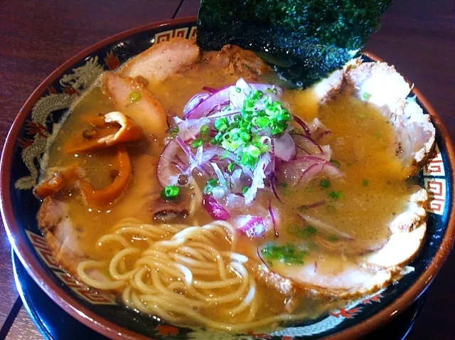 こくまろ醤油チャーシュー増しラーメン|ひろすぃーさん