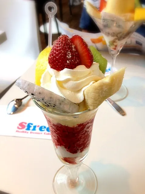 🍦Mixed Fruit Parfait🍧|🍀Jaoh Ohlunlaa🍀さん