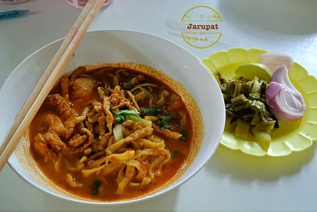 Khao soi ข้าวซอย|BOJARUさん