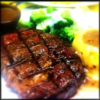 Snapdishの料理写真:Ribeye Steak with Mash Potato and Cream Broccoli|Bryan Kamさん