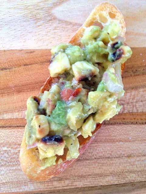 Snapdishの料理写真:corn, avo, pancetta, red onion salsa on crostini|Chrisさん