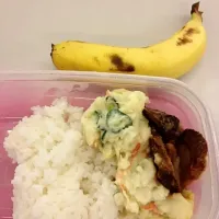 Snapdishの料理写真:惣菜を詰めた弁当|森達郎さん