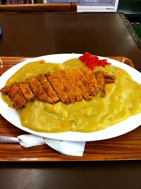 みどり食堂の黄色いカレー|makotoさん