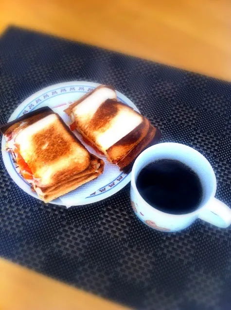 Snapdishの料理写真:misto quente e café|lucia inoueさん