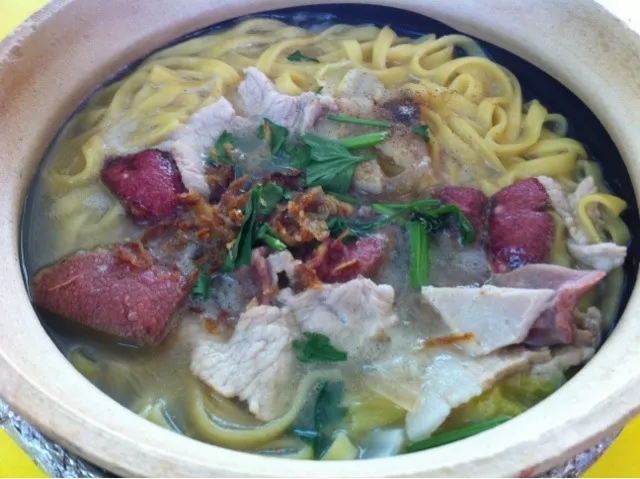 Claypot Pig Organ Noodle|Vincent Hoさん