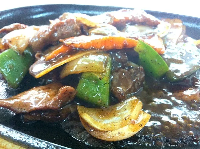 black pepper beef hot plate|Jorge Bernal Márquezさん