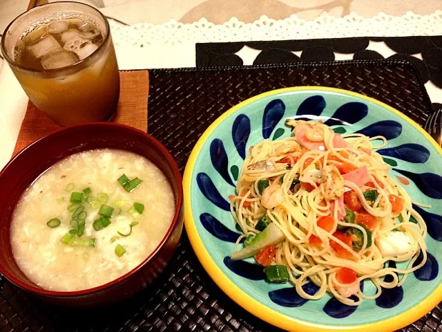 夏野菜とシーフードの冷製パスタ、大和芋のお味噌汁|ひかりさん