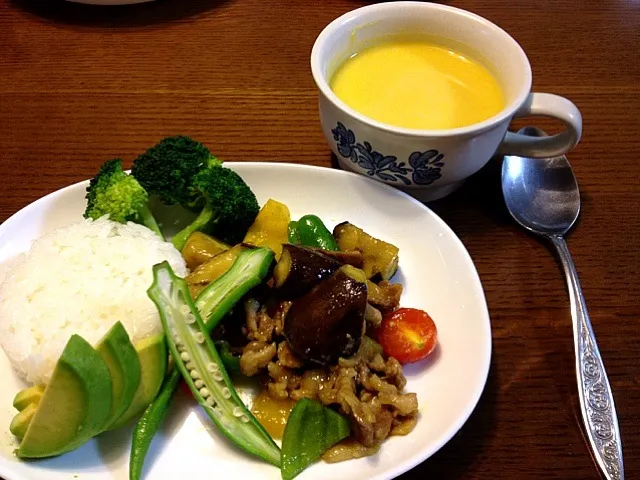 ワンプレート☆夏野菜のカレー炒め＆カボチャの冷製ポタージュ|Akiko.Kさん