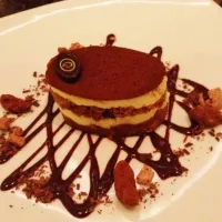 Snapdishの料理写真:Guy Lian tiramisu|jaredyiiさん