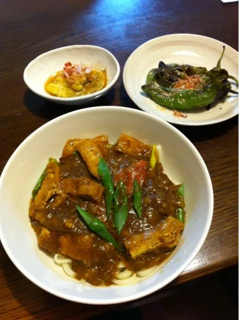 カレーうどん、焼きなす、焼き万願寺とうがらし|きりママさん