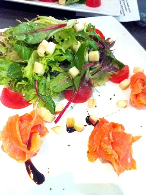 smoke salmon salad|Nathalie Straversさん