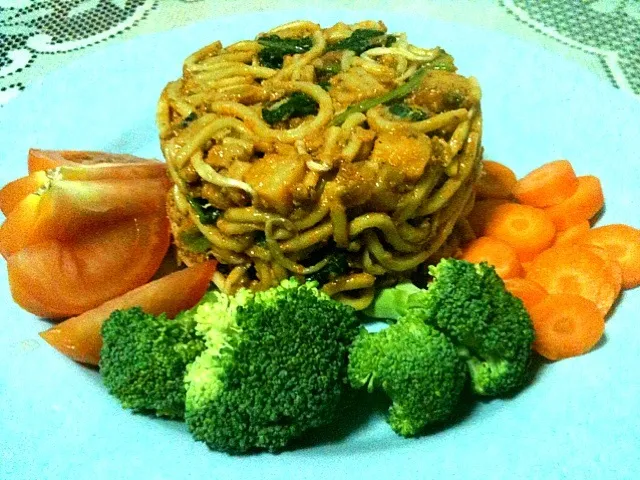 leftover noodles for iftar|Ahmad Nazri Mohamed Naimさん