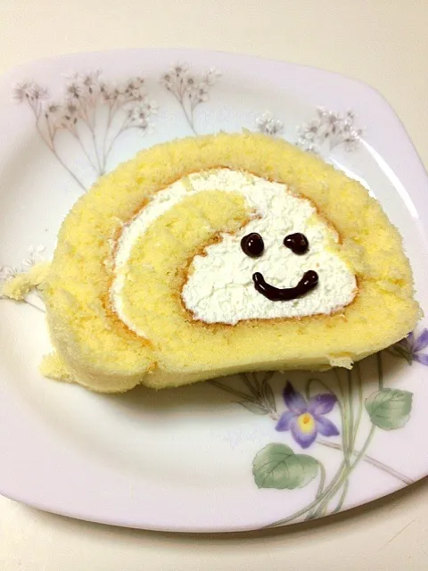 市販のロールケーキもにこにこー♡♡|ゆかさん