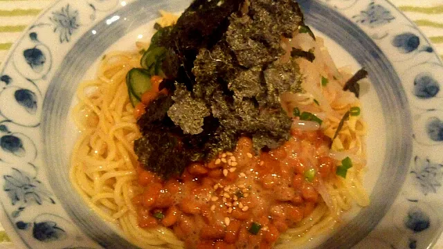 Snapdishの料理写真:納豆冷やし中華麺|ゆきっちんさん