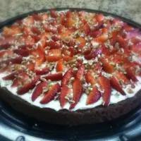 Brownie/cheese frosting/strawberries|Paola Perezさん