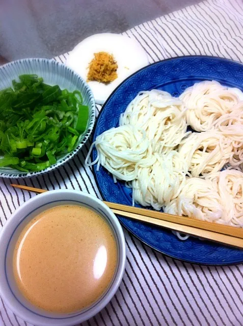 夏らしくゴマだれそうめん|takoさん